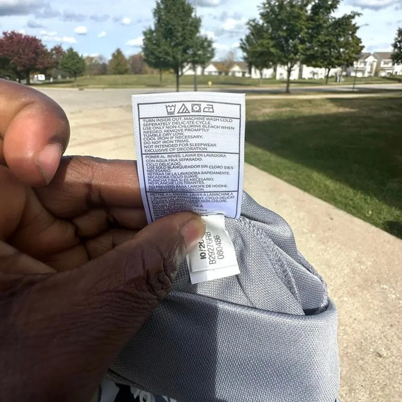 Reebok NWT Boys 2‎ Piece Grey Full Zip Track Jacket & Jogger Pants Set Size 2T - Picture 10 of 13